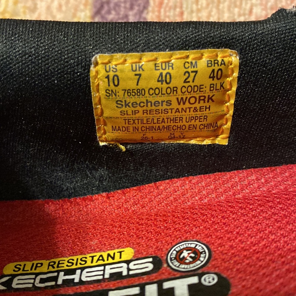 Skechers Slip Resistant Black Shoes - Picture 7 of 7